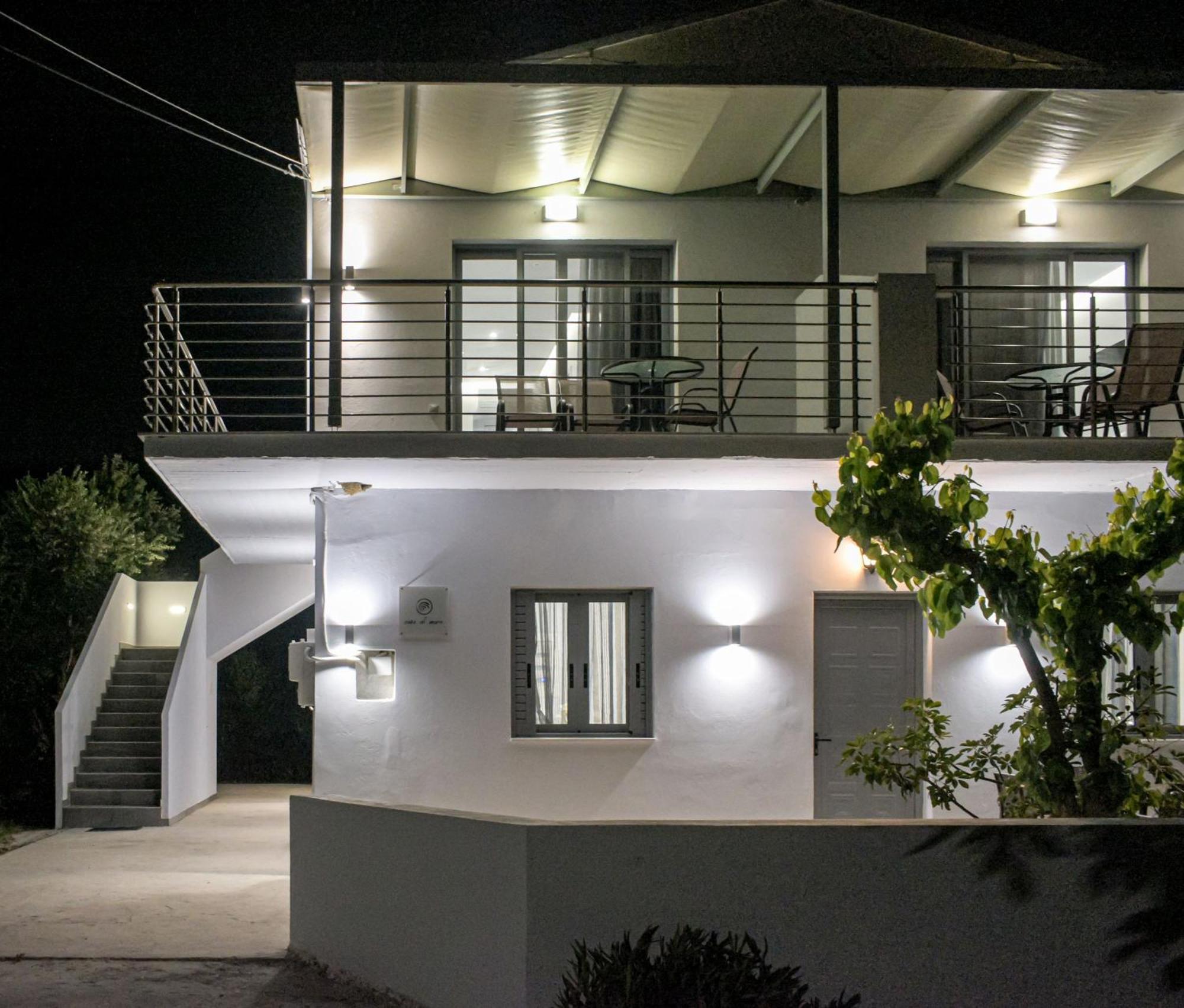 Casa Di Mare - Studios And Apartments On The Beach Ανω Βασιλικος Εξωτερικό φωτογραφία