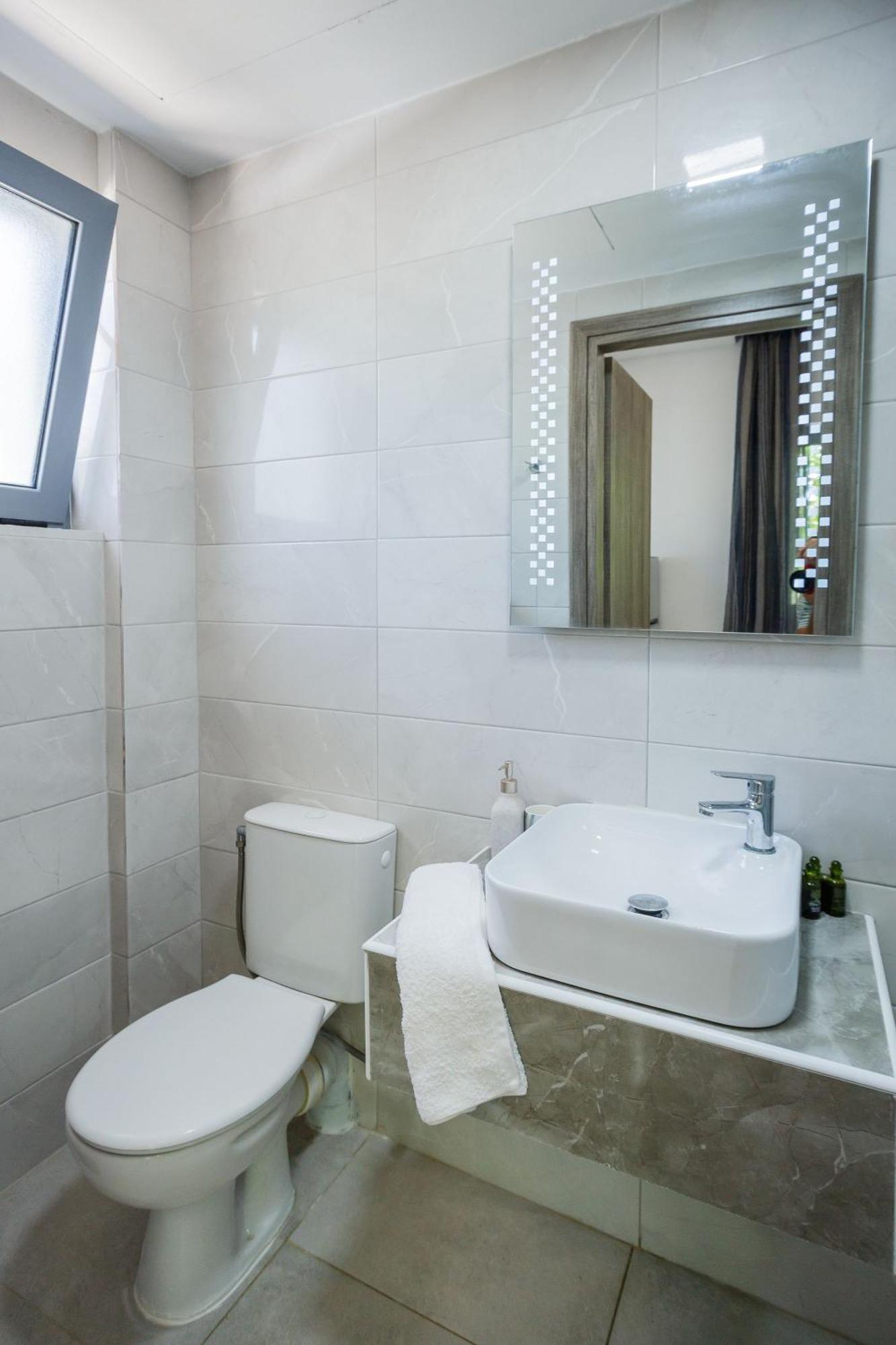 Casa Di Mare - Studios And Apartments On The Beach Ανω Βασιλικος Εξωτερικό φωτογραφία
