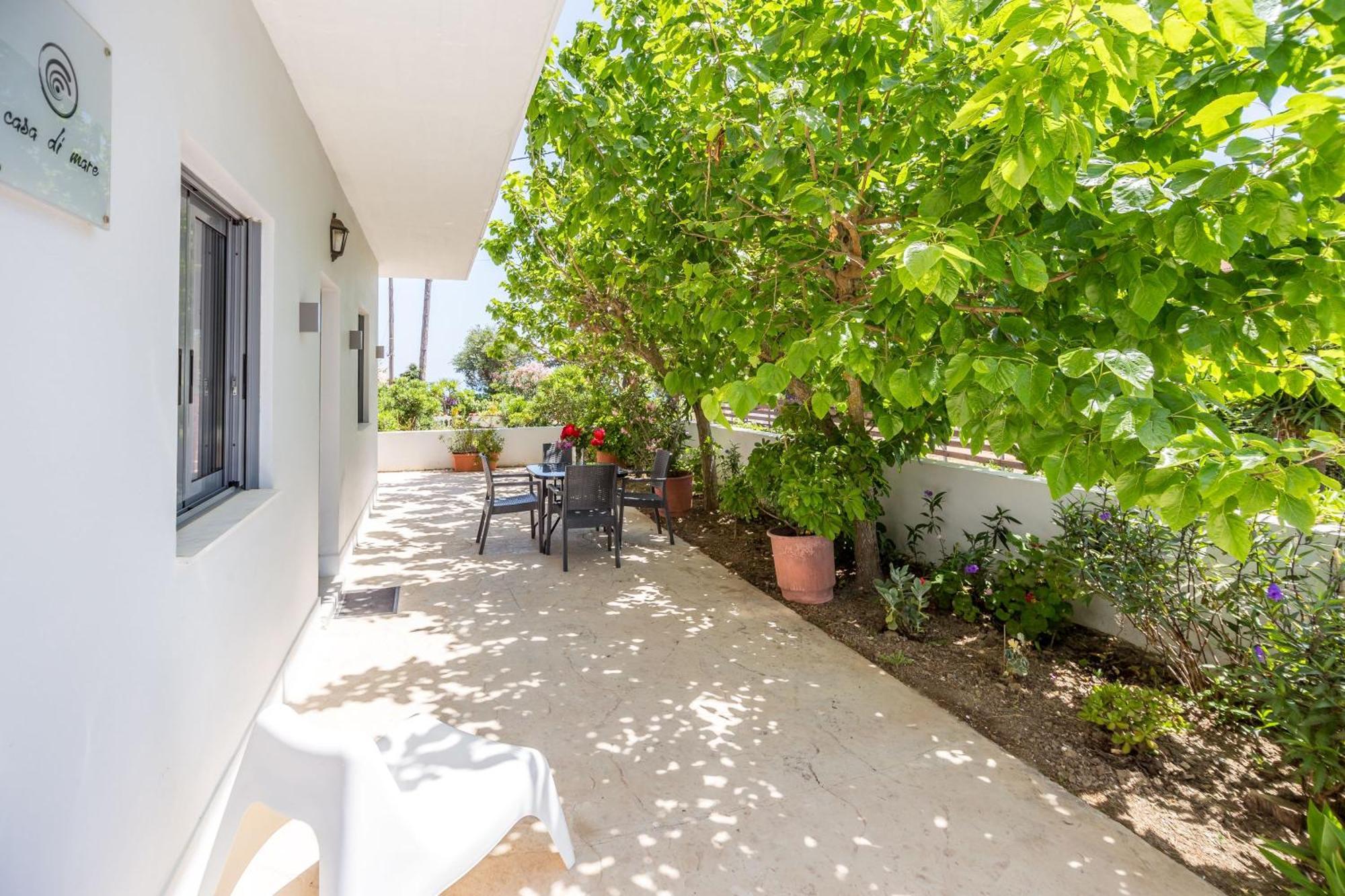 Casa Di Mare - Studios And Apartments On The Beach Ανω Βασιλικος Εξωτερικό φωτογραφία
